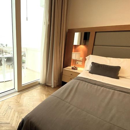 Hotel Abner'S リッチョーネ エクステリア 写真