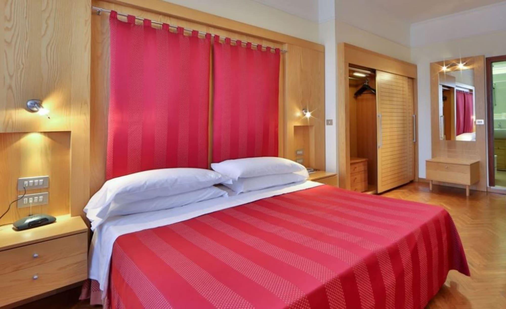Hotel Abner'S リッチョーネ エクステリア 写真