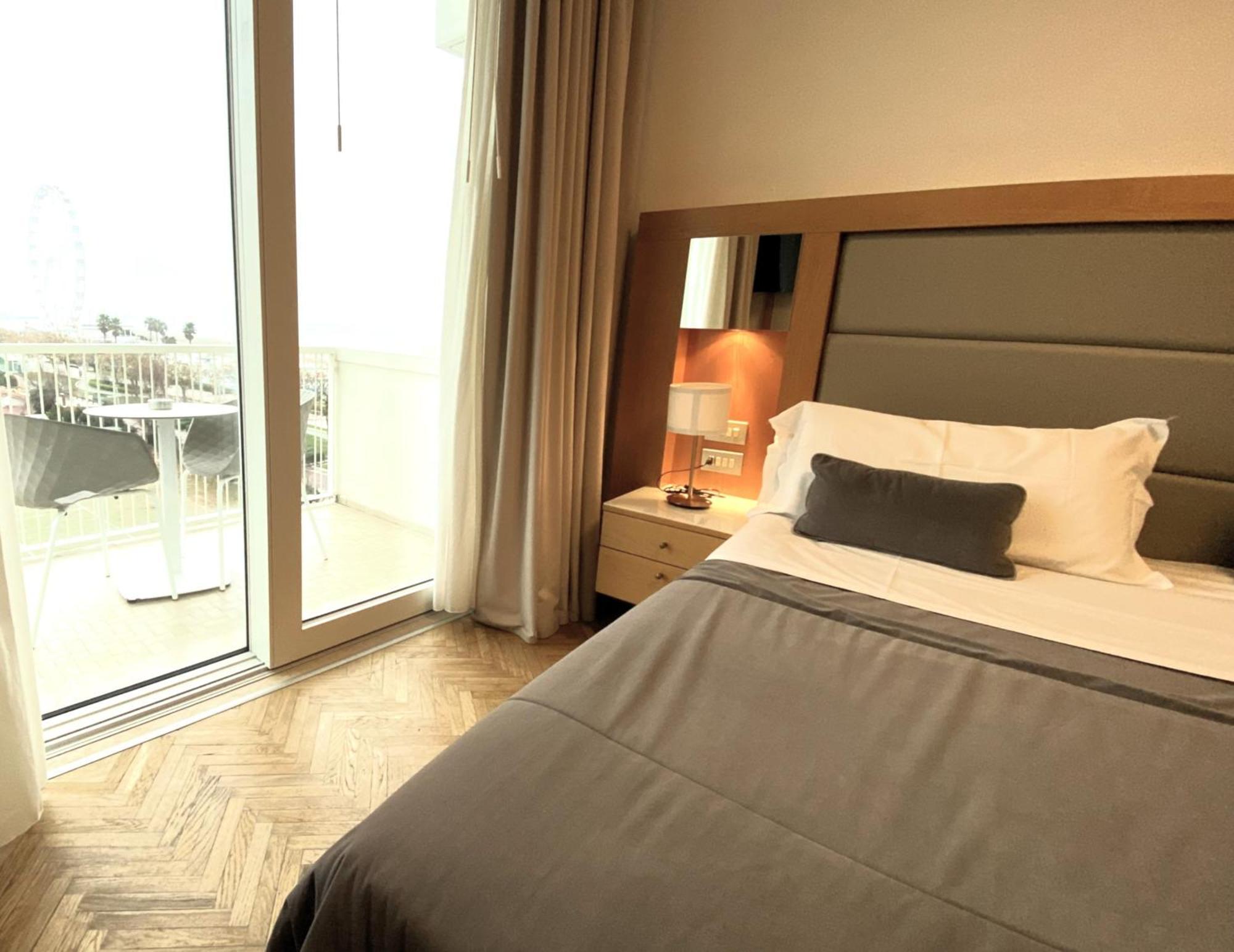 Hotel Abner'S リッチョーネ エクステリア 写真